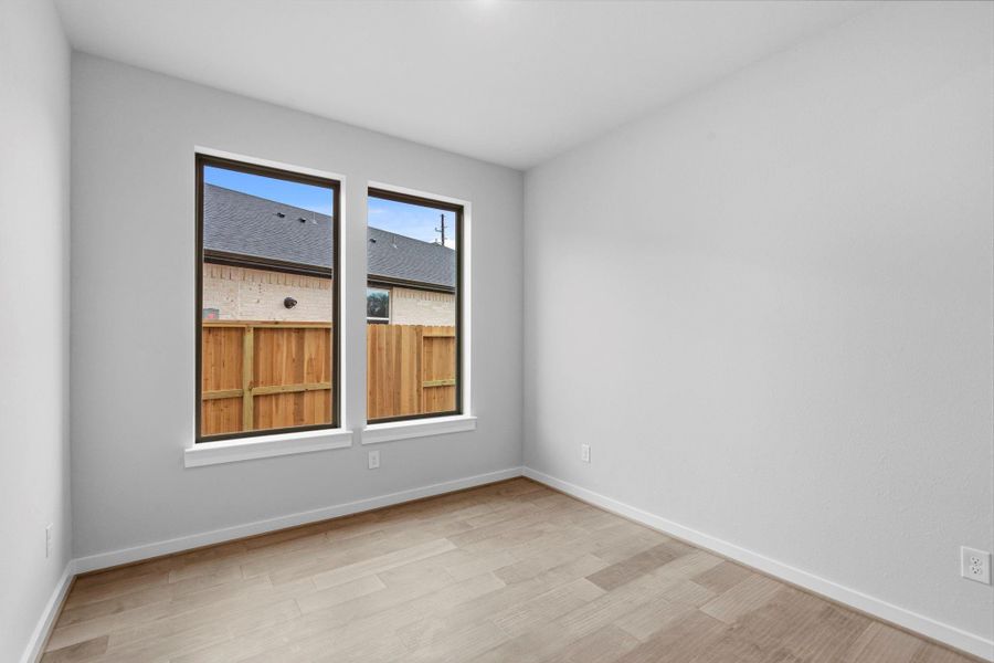 Spacious, unfurnished interior of a new home in Sienna 45', 50', Missouri City (Image 32).