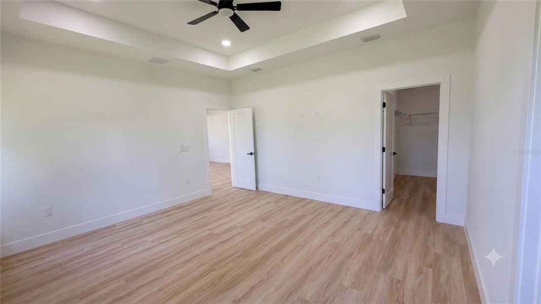 Spacious, unfurnished interior of a new home in , North Port (Image 32).