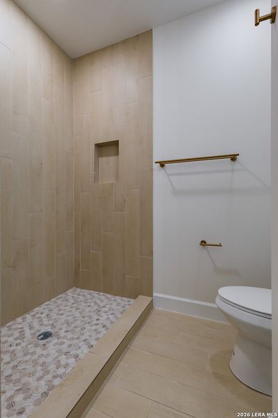 Close-up of interior finishes inside a home in , Eagle Pass (Image 13).