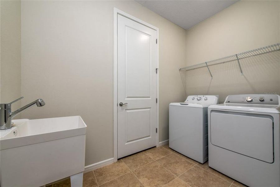Furnished interior view inside a new home in Isles of Lake Nona, Orlando (Image 6). Furnished interior view inside a new home in Isles of Lake Nona, Orlando (Image 6).