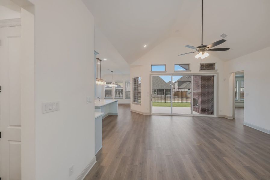 Representative unfurnished interior of a home built from the Everton by Chesmar Homes in Canyon Falls, Argyle (Image 7).