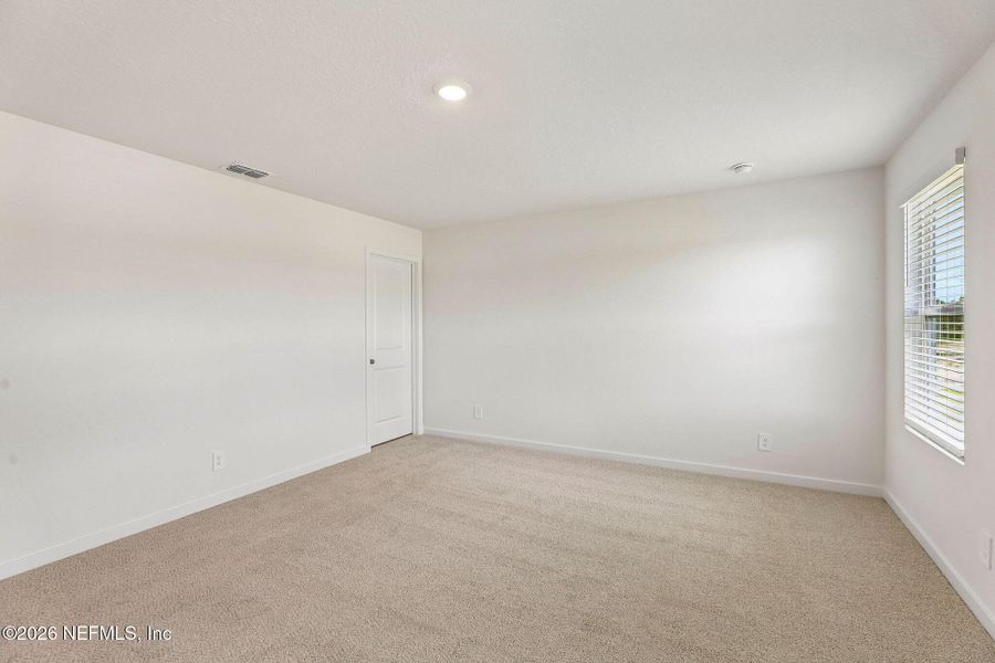 Spacious, unfurnished interior of a new home in Parkside at Shearwater, St. Augustine (Image 27).