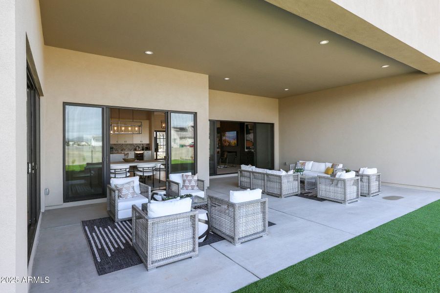 Model Home DC (4) Covered Patio