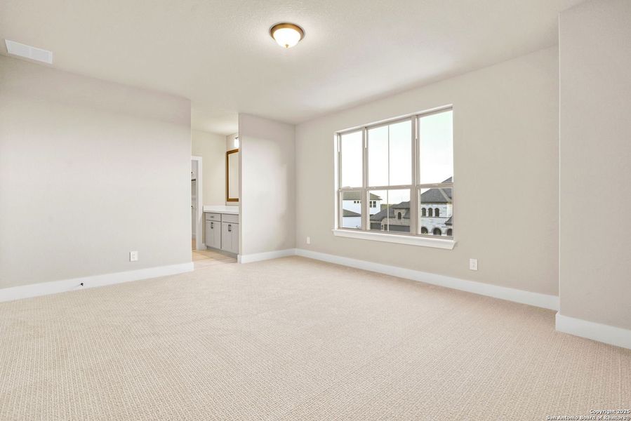 Spacious, unfurnished interior of a new home in Esperanza - 70', Boerne (Image 24). Spacious, unfurnished interior of a new home in Esperanza - 70', Boerne (Image 24).