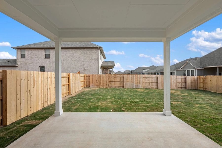 Exterior details and patio area of a home in Berry Creek Highlands, Georgetown (Image 4).