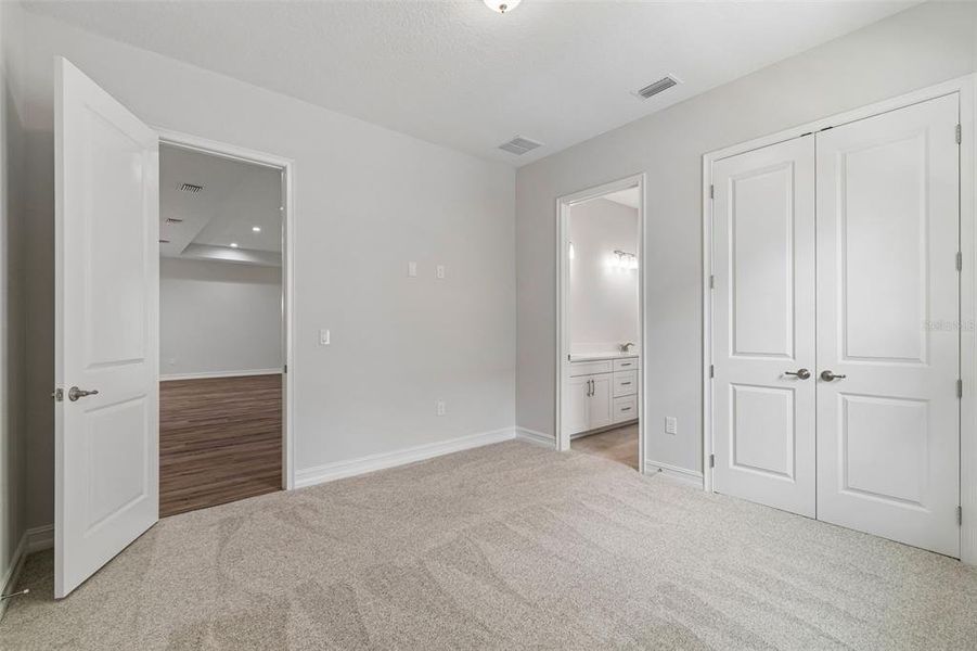 Spacious, unfurnished interior of a new home in Southern Hills Plantation, Brooksville (Image 25). Spacious, unfurnished interior of a new home in Southern Hills Plantation, Brooksville (Image 25).