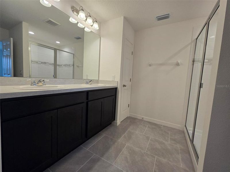 Furnished interior view inside a new home in Sky Lakes Estates, St. Cloud (Image 7).