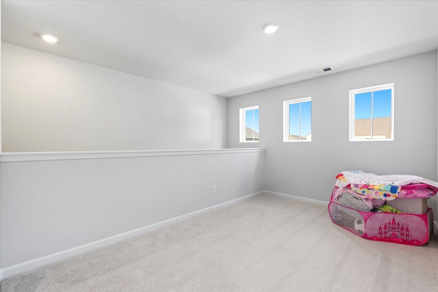 Spacious, unfurnished interior of a new home in Heron's Walk at Summers Corner: Carolina Collection, Summerville (Image 18). Spacious, unfurnished interior of a new home in Heron's Walk at Summers Corner: Carolina Collection, Summerville (Image 18).