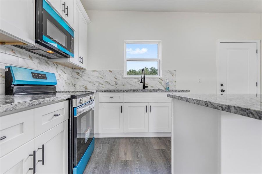 Furnished interior view inside a new home in , Granbury (Image 4).