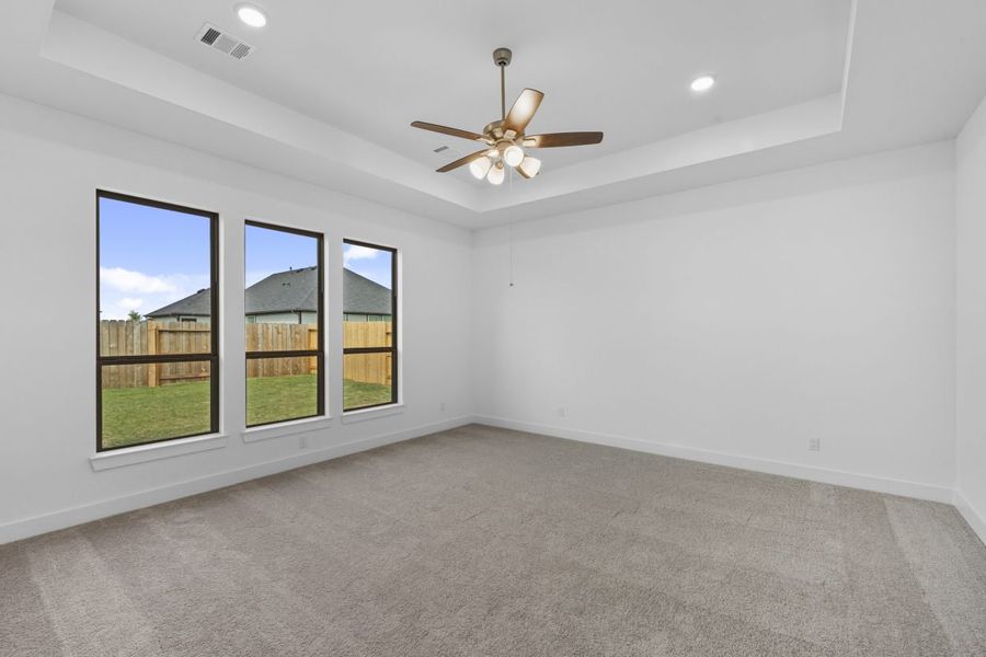 Spacious, unfurnished interior of a new home in Attwater, Waller (Image 11).
