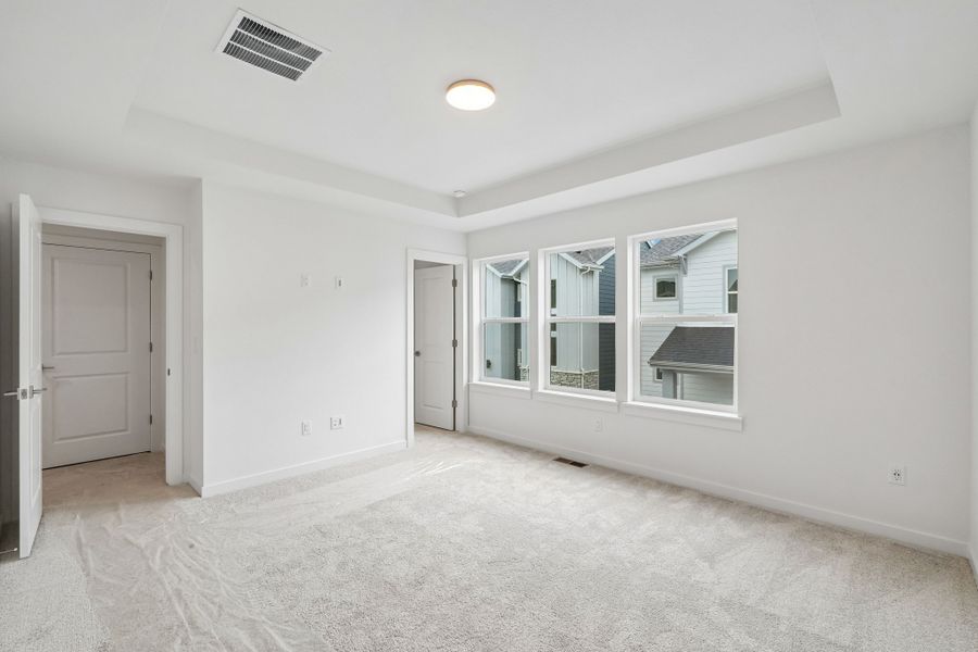 Spacious, unfurnished interior of a new home in Parkside at Victory Ridge, Colorado Springs (Image 27).