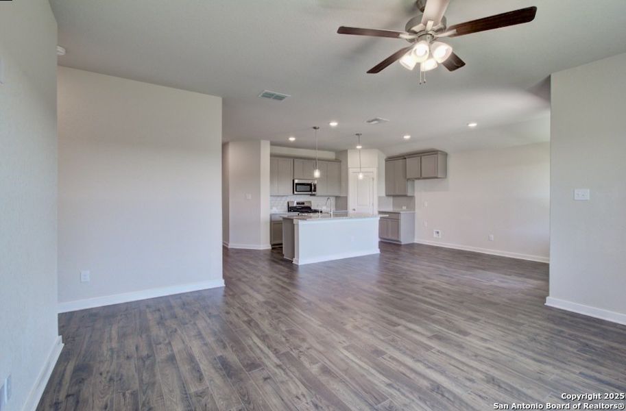 Spacious, unfurnished interior of a new home in Westridge - Landmark, San Antonio (Image 16).