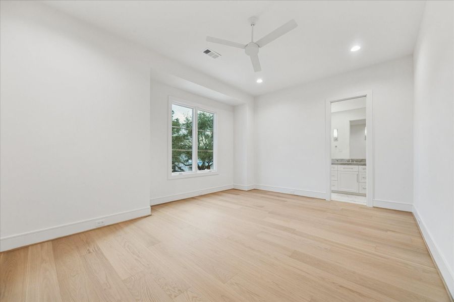 Spacious, unfurnished interior of a new home in , West University Place (Image 23).