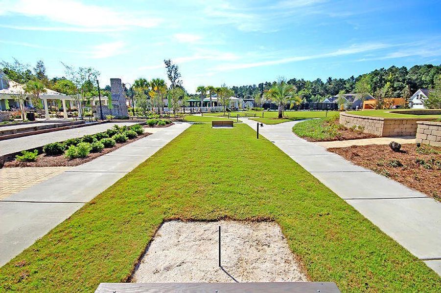 Community amenities in , Summerville (Image 63).