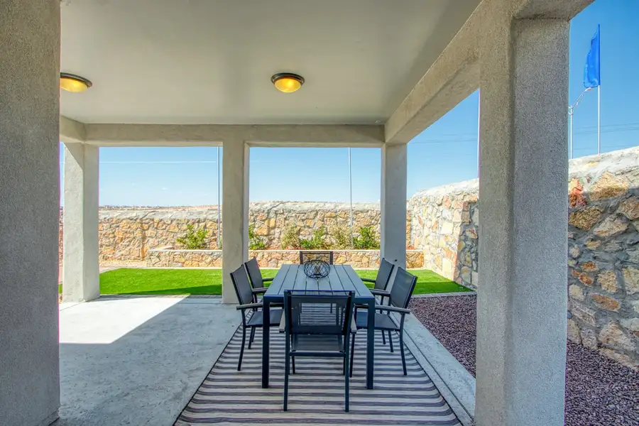 Representative exterior details of a home built from the Sage by Hakes Brothers in Hillside Park, El Paso (Image 4).