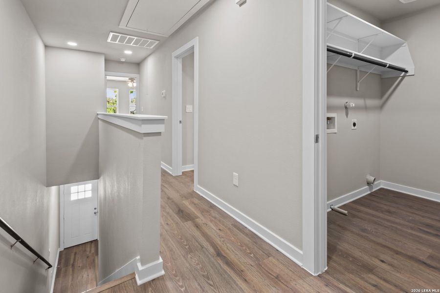 Spacious, unfurnished interior of a new home in , San Antonio (Image 13).