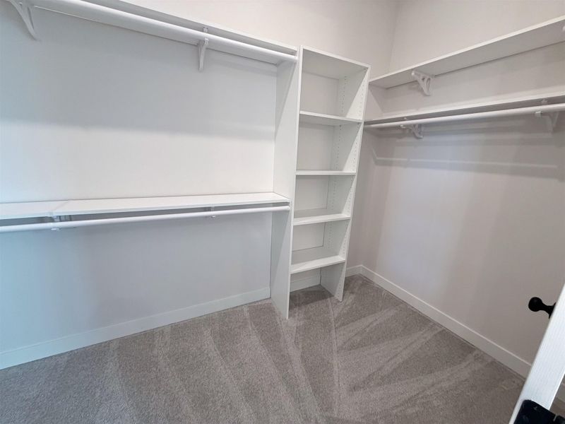 Spacious, unfurnished interior of a new home in Lockwood, Collierville (Image 18).