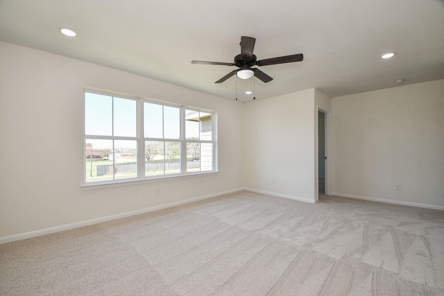 Spacious, unfurnished interior of a new home in , Houston (Image 17).