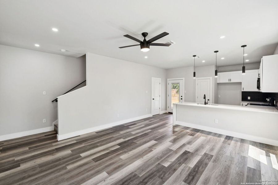 Image 43 of a home in . Image 43 of a home in .