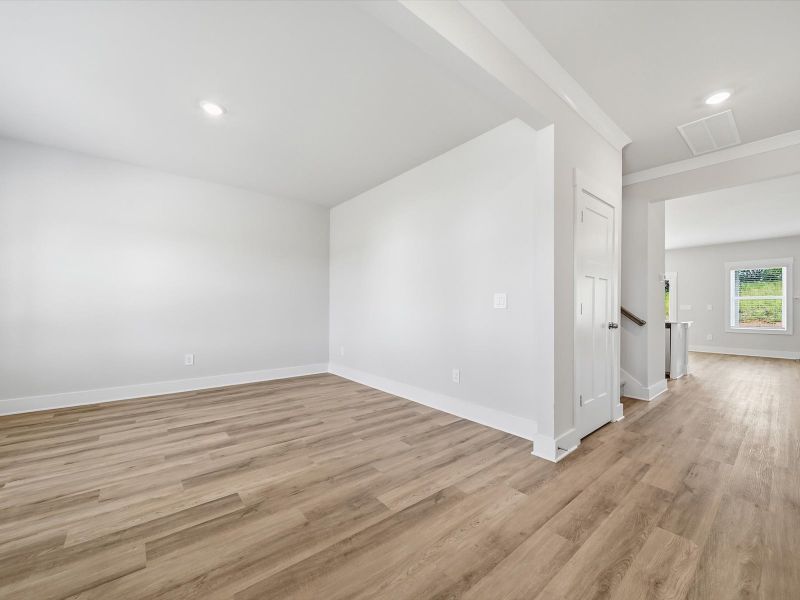 Spacious, unfurnished interior of a new home in Ashby Woods, Boiling Springs (Image 10). Spacious, unfurnished interior of a new home in Ashby Woods, Boiling Springs (Image 10).