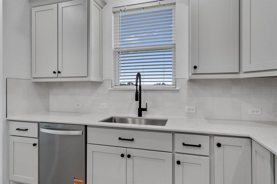 Furnished interior view inside a new home in Sun City Texas, Georgetown (Image 9).