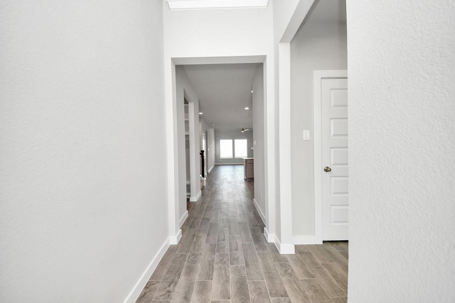 Sample photo of completed home with similar floor plan. As built color and selections may vary. Sample photo of completed home with similar floor plan. As built color and selections may vary.