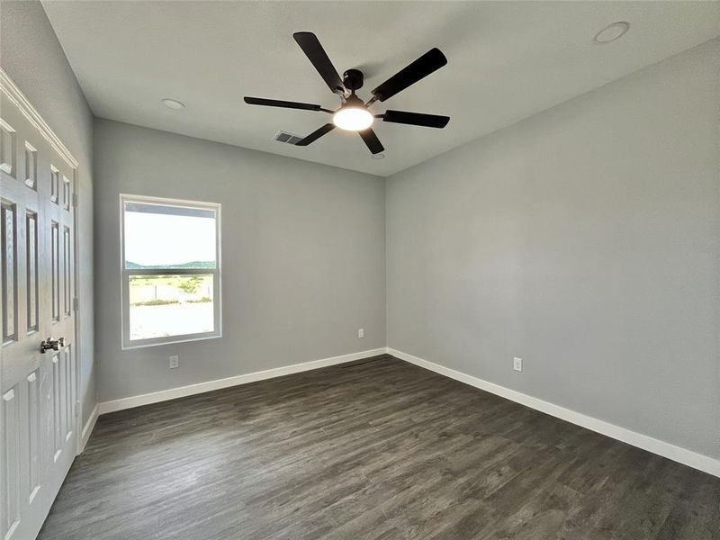 Spacious, unfurnished interior of a new home in , Mineral Wells (Image 23).