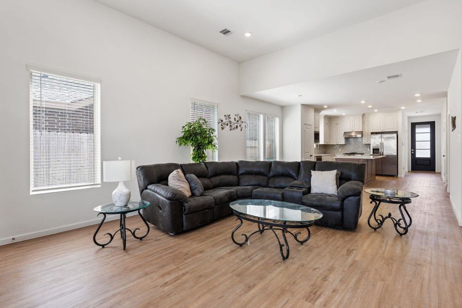 Furnished interior view inside a new home in Sunterra, Katy (Image 9).