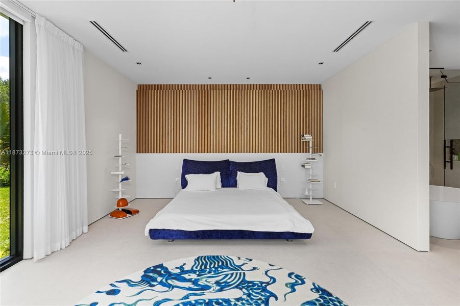 Furnished interior view inside a new home in , Pinecrest (Image 3).