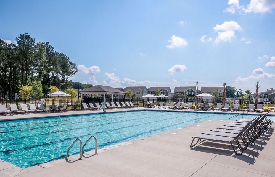 Community amenities in Exchange at 401, Raleigh (Image 20).