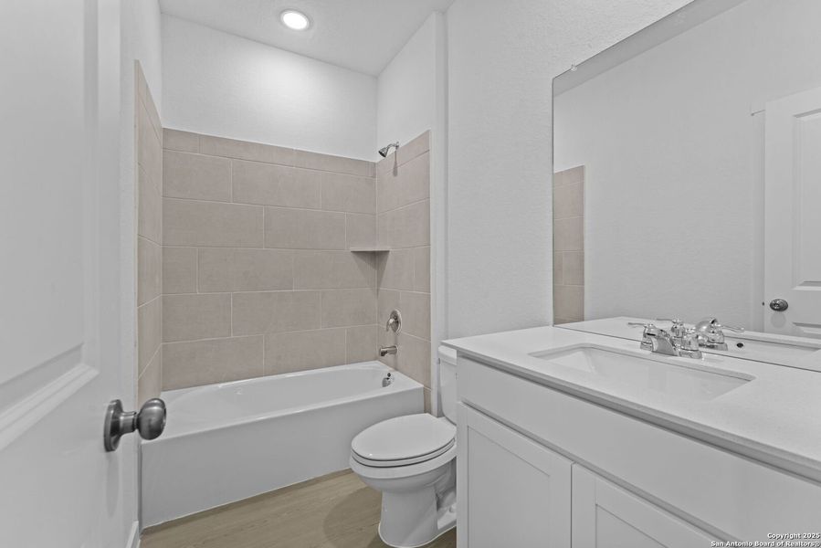 Furnished interior view inside a new home in Gatehouse: Classic Collection, New Braunfels (Image 6). Furnished interior view inside a new home in Gatehouse: Classic Collection, New Braunfels (Image 6).