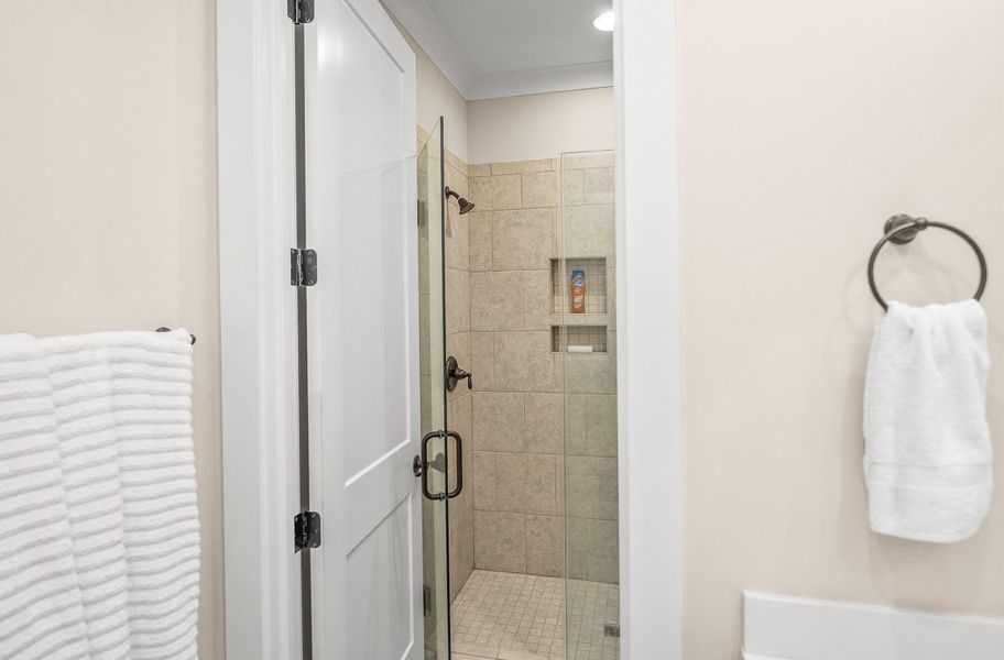 Furnished interior view inside a new home in , Beaufort (Image 41).