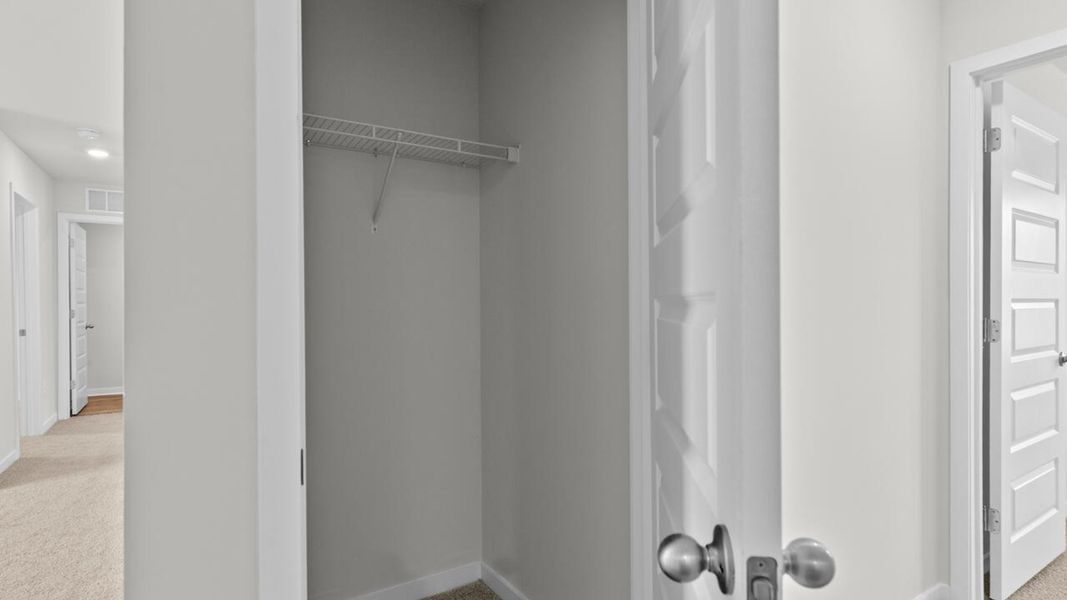 Spacious, unfurnished interior of a new home in Sidbury Station, Castle Hayne (Image 30).