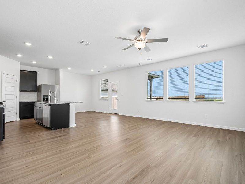 Spacious, unfurnished interior of a new home in Turner's Crossing - Americana Collection, Buda (Image 9).
