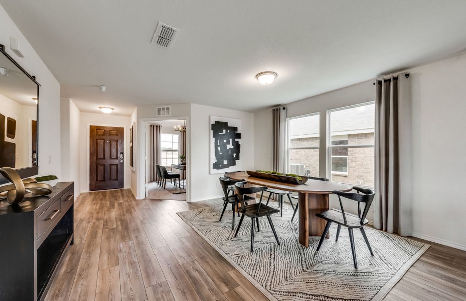 Representative furnished interior of a home built from the Mesilla by Centex in Cottonwood Creek, Howe (Image 7).