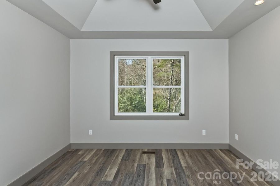 Spacious, unfurnished interior of a new home in , Asheville (Image 12).