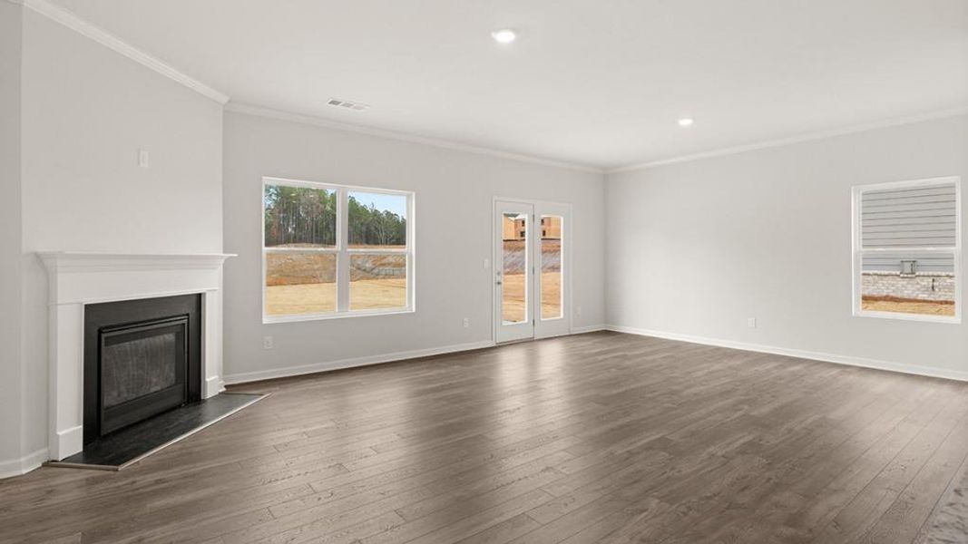 Spacious, unfurnished interior of a new home in Parkside at Carter Grove, Cartersville (Image 12).