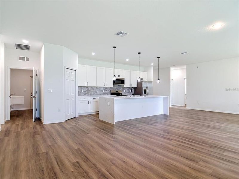Image 47 of a home in .