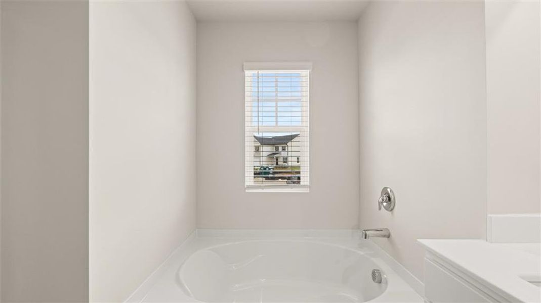 Close-up of interior finishes inside a home in Cedar Ridge - Locust Grove Station, Locust Grove (Image 10).