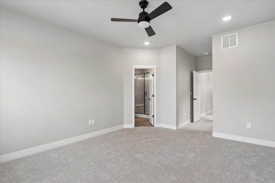 Spacious, unfurnished interior of a new home in Aspen Meadows, Colorado Springs (Image 29). Spacious, unfurnished interior of a new home in Aspen Meadows, Colorado Springs (Image 29).
