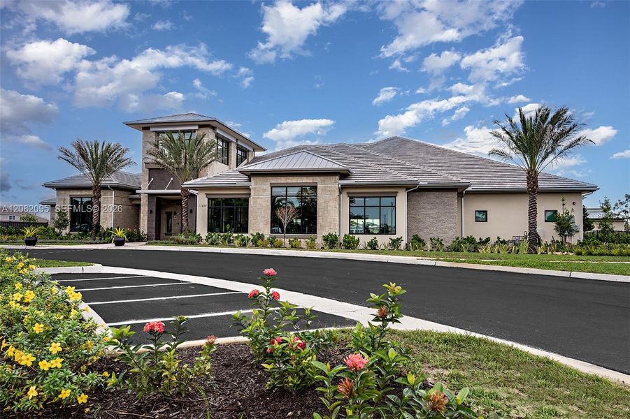 Esplanade by the Island Community Amenities Esplanade by the Island Community Amenities
