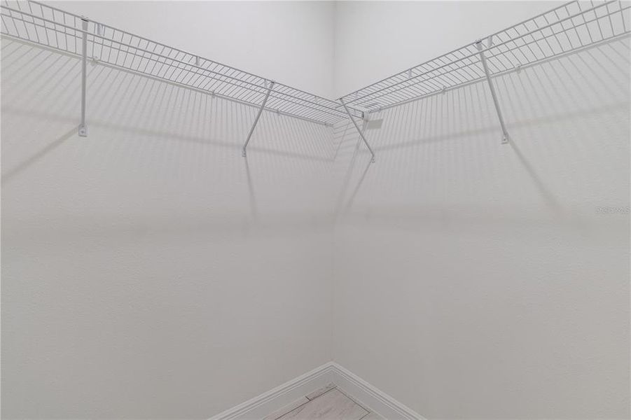 Spacious, unfurnished interior of a new home in , Citrus Springs (Image 16).