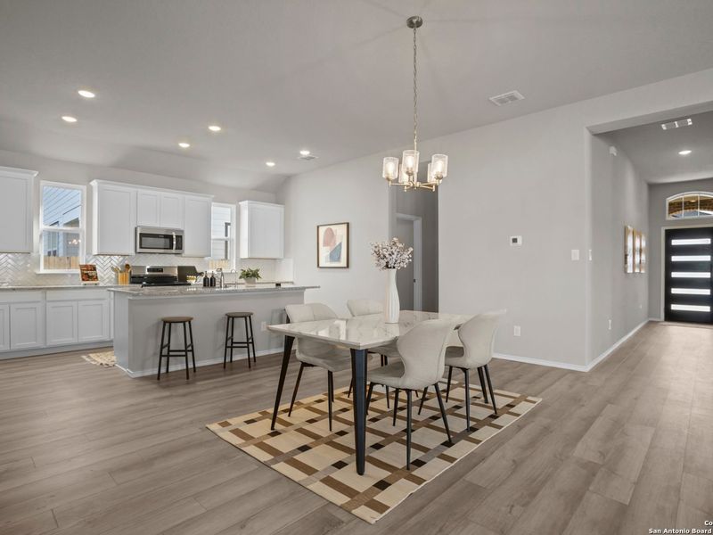 Furnished interior view inside a new home in Hannah Heights, Seguin (Image 10).
