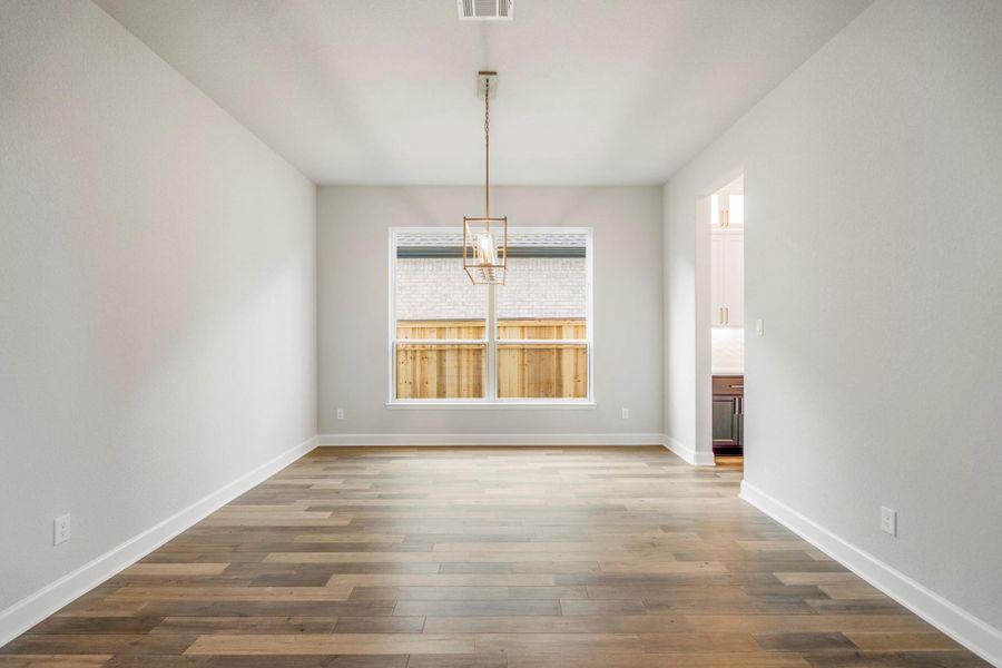 Spacious, unfurnished interior of a new home in Sienna 70' Lots, Missouri City (Image 44). Spacious, unfurnished interior of a new home in Sienna 70' Lots, Missouri City (Image 44).