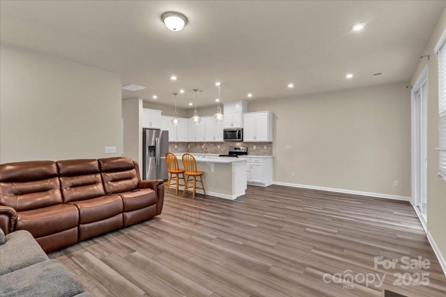 Image 22 of a home in .