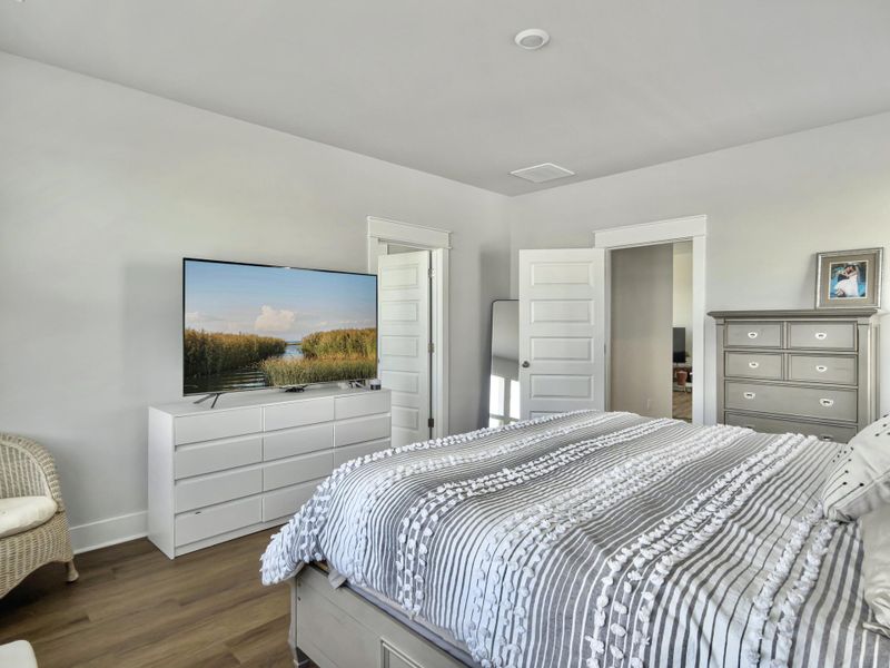 Furnished interior view inside a new home in Carnes Crossroads, Summerville (Image 37). Furnished interior view inside a new home in Carnes Crossroads, Summerville (Image 37).