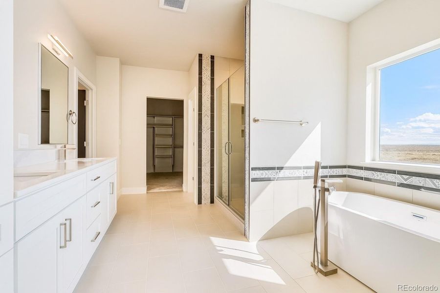 Image 47 of a home in .