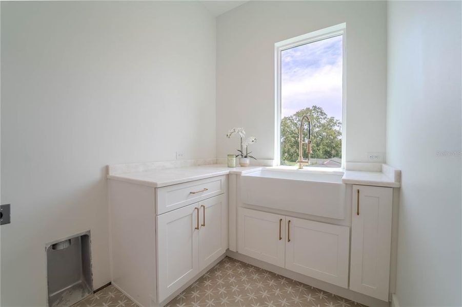 Furnished interior view inside a new home in , Tampa (Image 38).