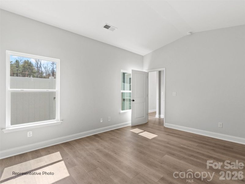 Spacious, unfurnished interior of a new home in , Asheville (Image 19).