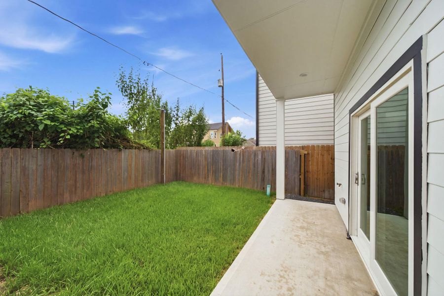 Exterior details and patio area of a home in , Houston (Image 15).